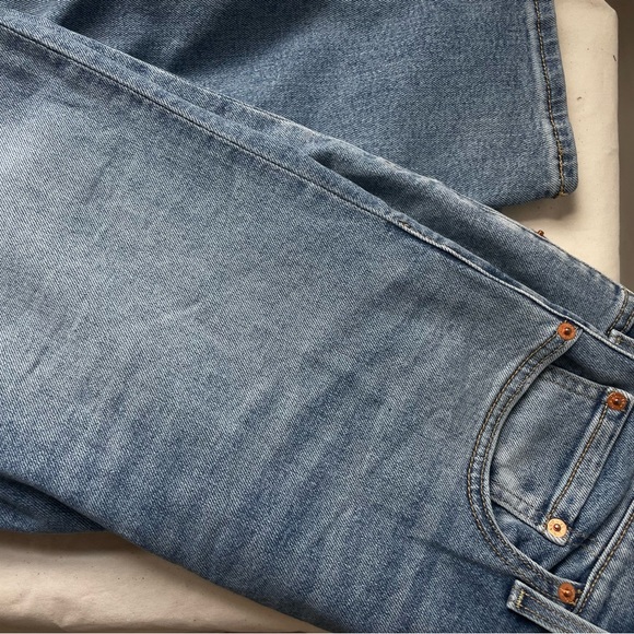 Levi Ribcage Straight NWOT - Picture 7 of 12